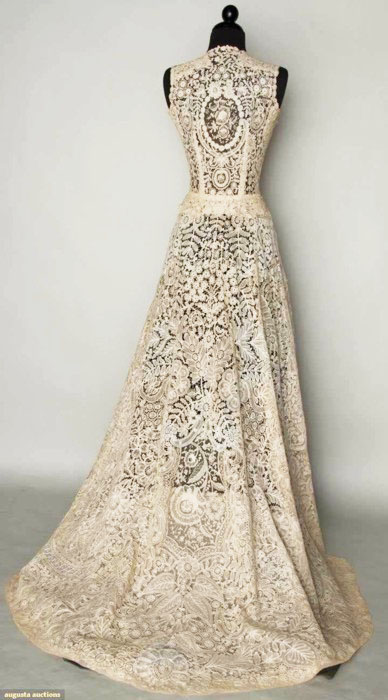 LACE WEDDING GOWN 1940